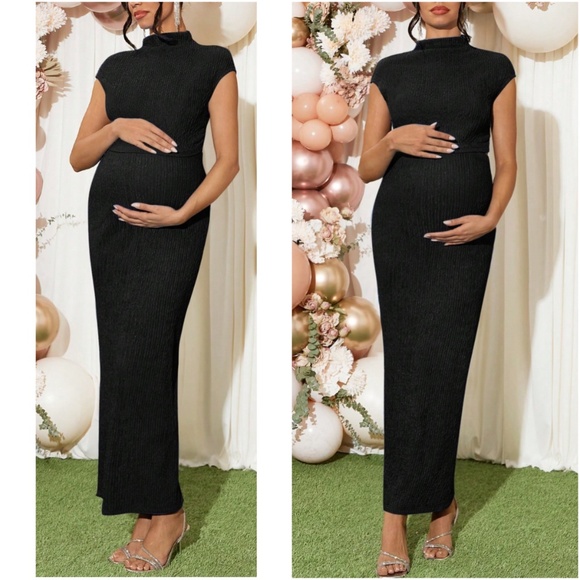 Maternity Classic Black Textured Mock Neck Short Sleeve Top Maxi Skirt Set - Picture 1 of 4